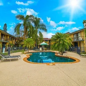 Aparthotel Jadon Place Broadbeach Waters
